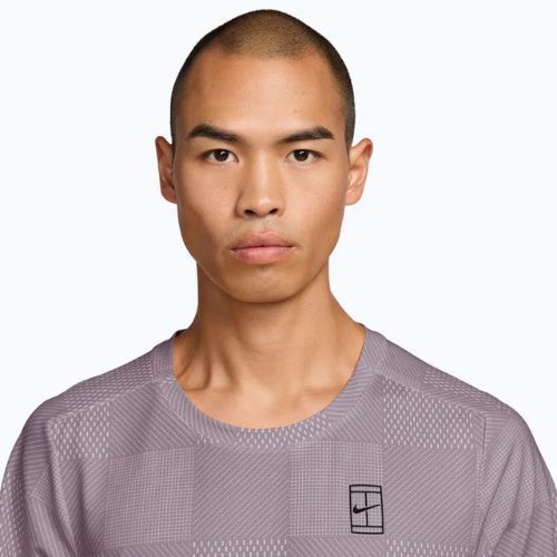 Футболка тенісна чоловіча Nike Court Dri-Fit Advantage Print light violet ore/black