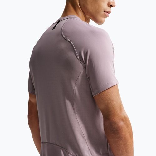 Футболка для тренувань чоловіча Nike Pro Training Dri-Fit light violet ore/black