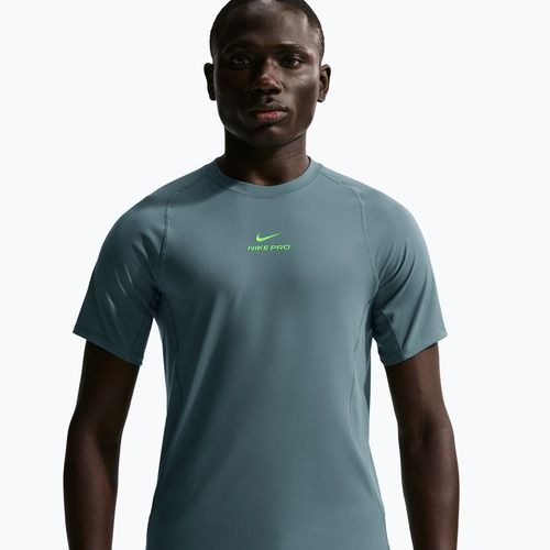 Футболка для тренувань чоловіча Nike Pro Training Dri-Fit mineral slate/green strike