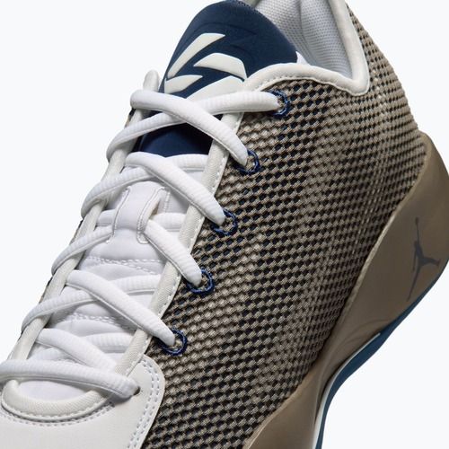 Кросівки для баскетболу чоловічі Jordan Luka 77 olive grey/white/midnight navy