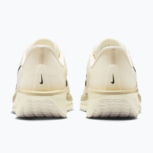 Кросівки для бігу чоловічі Nike Quest 6 pale Iiory/linen/sanddrift/black spruce