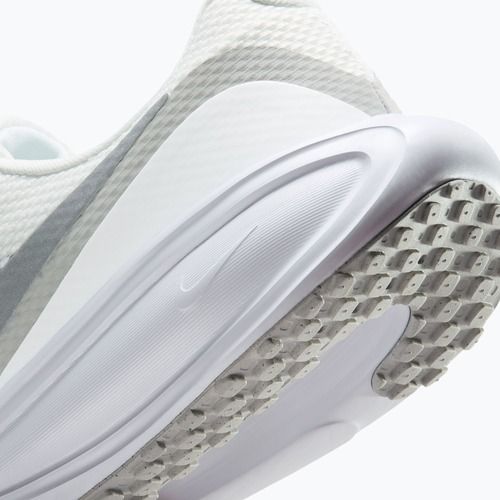 Кросівки для бігу чоловічі Nike Revolution 8 summit white/white/metallic silver