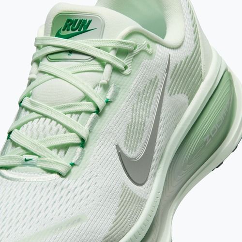 Кросівки для бігу жіночі Nike Vomero 18 barely green/steam/metallic silver