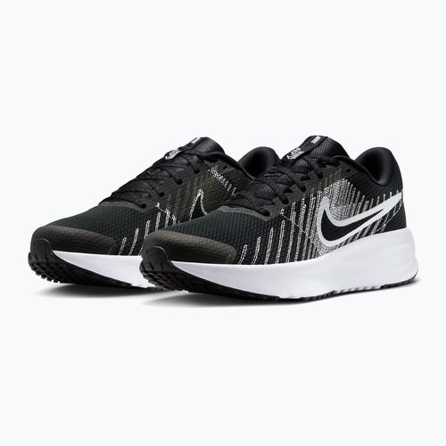 Кросівки для бігу чоловічі Nike Run Defy black/white