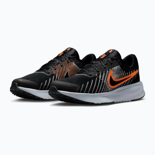 Кросівки для бігу чоловічі Nike Run Defy black/wolf grey/total orange