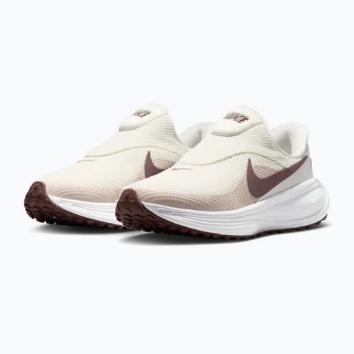 Кросівки для бігу жіночі Nike Revolution 8 EasyOn phantom/white/silt red/tattoo