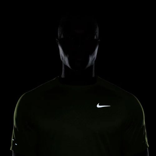 Чоловіча бігова футболка Nike Stride ADV volt ice