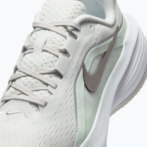 Кросівки для бігу жіночі Nike Downshifter 14 off white/barely green/metallic silver