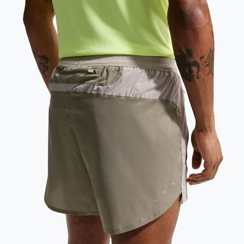 Шорти для бігу чоловічі Nike Stride Dri-Fit Brief-Lined 5" light army/spruce fog