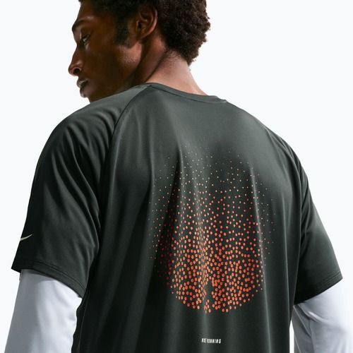 Футболка для бігу чоловіча Nike Stride Dri-Fit ADV black spruce
