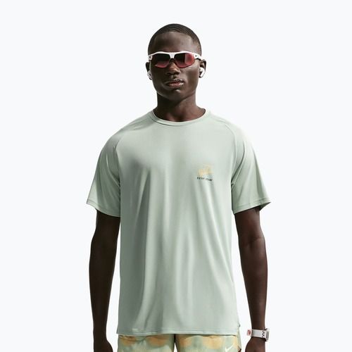 Футболка для бігу чоловіча Nike Stride Dri-Fit ADV jade horizon