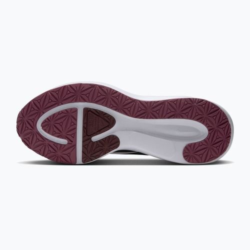 Кросівки для бігу жіночі Nike Revolution 8 Utility pink smoke/black/summit white