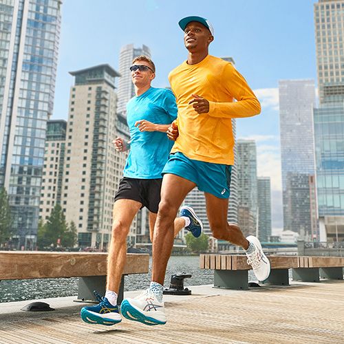 Кросівки для бігу чоловічі ASICS Gel-Cumulus 28 white/energy orange