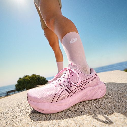 Кросівки для бігу жіночі ASICS GT-2000 15 sun coral/taro purple
