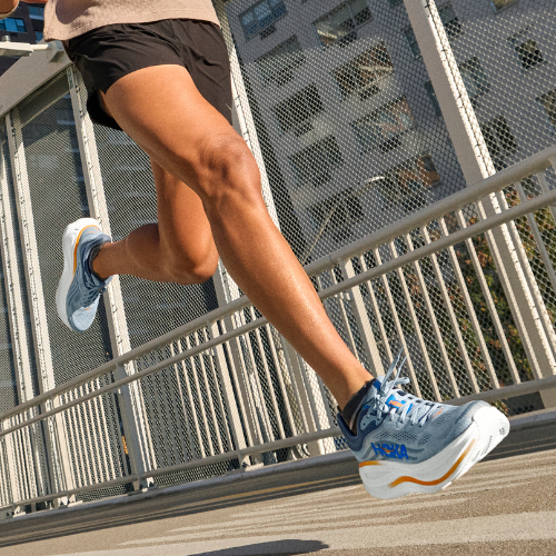 Чоловічі бігові кросівки HOKA Bondi 9 Wide чорний/чорний