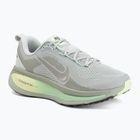 Кросівки для бігу чоловічі Nike Vomero 18 light silver/barely volt/college grey