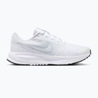 Кросівки для бігу жіночі Nike Run Defy white / pure platinum / black