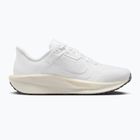 Жіночі бігові кросівки Nike Quest 6 white/sail/chalk/white