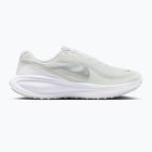 Кросівки для бігу жіночі Nike Revolution 8 off white/barely green/metallic silver