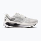 Кросівки для бігу чоловічі Nike Vomero 18 summit white/metallic silver-black