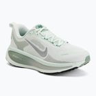 Кросівки для бігу жіночі Nike Vomero 18 barely green/steam/metallic silver