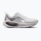 Кросівки для бігу жіночі Nike Vomero 18 summit white/sail/metallic silver