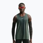 Футболка для бігу чоловіча Nike Stride black/light green spark