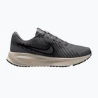 Кросівки для бігу чоловічі Nike Run Defy medium ash/off noir/cream ii/black