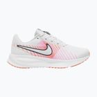 Кросівки для бігу жіночі Nike Run Defy white/hyper pink/crimson bliss/gridiron