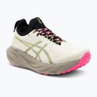 Жіночі бігові кросівки ASICS Gel-Nimbus 25 TR nature bath / лаймовий зелений