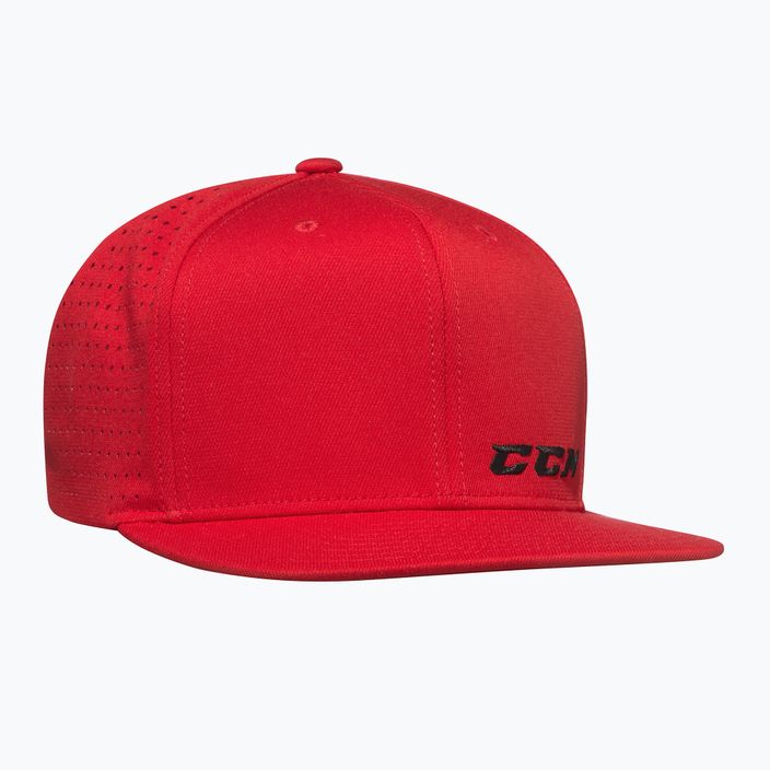 Бейсболка CCM Small Logo Flat Brim SR red