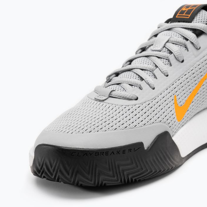 Чоловічі тенісні туфлі Nike Court Vapor Lite 2 Clay wolf сірі / лазерний бранж / чорні 7