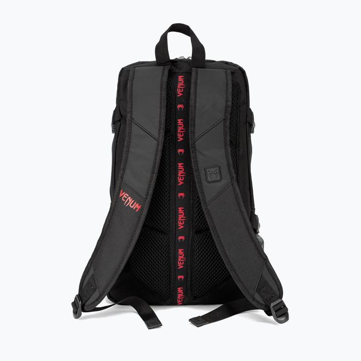 Рюкзак тренувальний Venum Challenger Pro Evo чорно-червоний VENUM-03832-100 3
