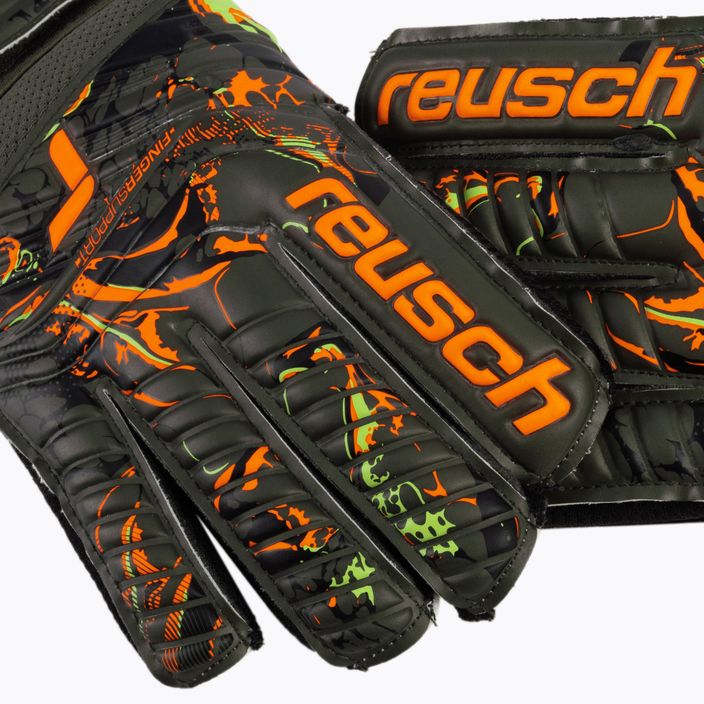 Рукавиці воротарські Reusch Attrakt Grip Finger Support зелено-помаранчеві 5370010-5556 4