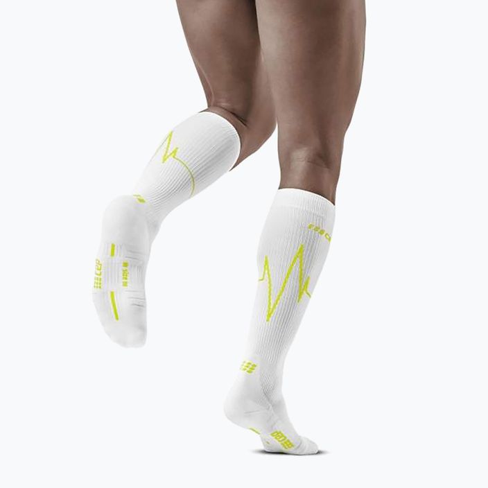 Компресійні шкарпетки для бігу чоловічі CEP Heartbeat білі WP30PC2 5