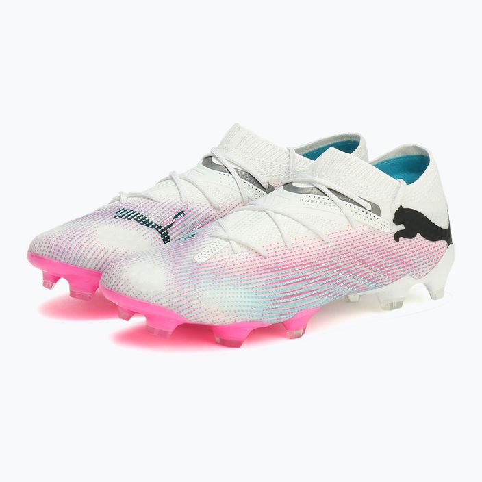 Футбольні бутси PUMA Future 7 Ultimate Low FG/AG білі/чорні/отруйно-рожеві/яскрава аква/сріблястий туман 10