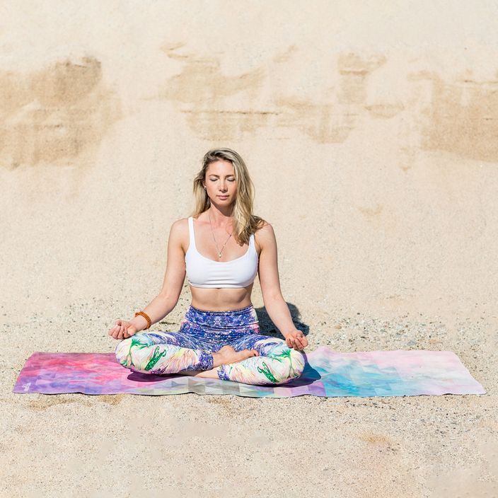 Килимок для йоги (для подорожей)  Yoga Design Lab Combo Yoga 1,5 мм рожева Tribeca Sand 6