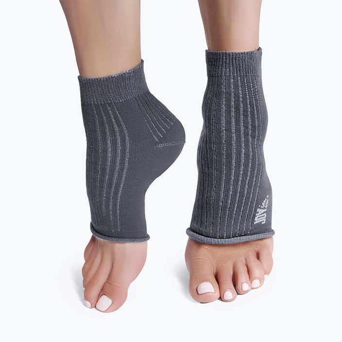 Шкарпетки для йоги жіночі JOYINME On/Off the mat socks темно-сірі 800906 4