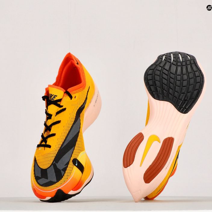 Кросівки для бігу чоловічі Nike Zoomx Vaporfly Next 2 жовті DO2408-739 11