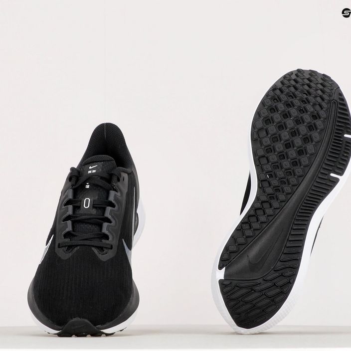 Кросівки для бігу чоловічі Nike Air Winflo 9 чорні DD6203-001 11