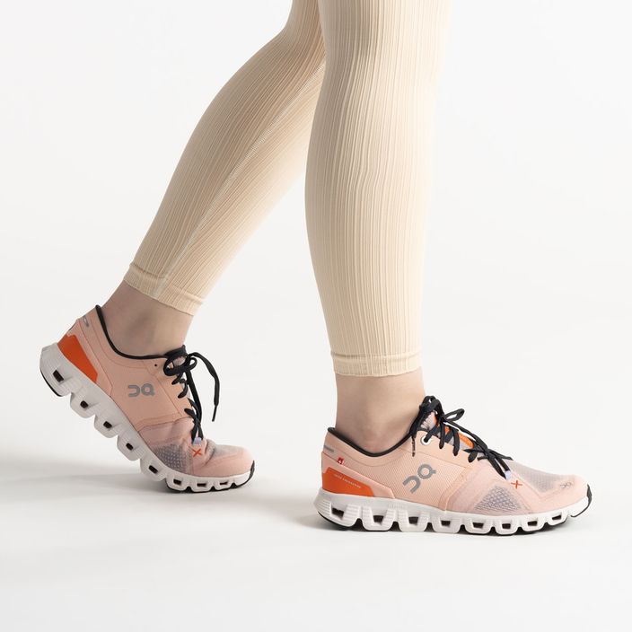 Кросівки для бігу жіночі On Cloud X 3 рожеві 6098691 2