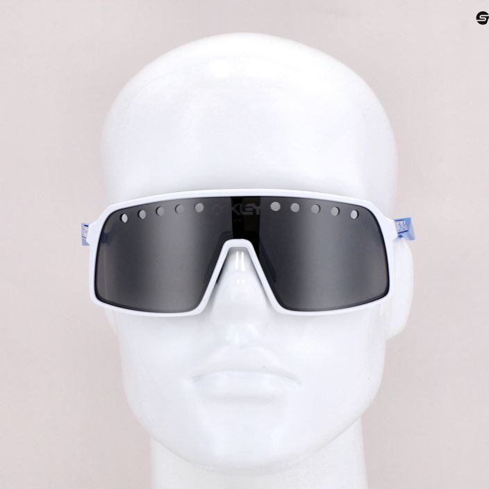 Сонцезахисні окуляри  Oakley Sutro біло-сині 0OO9406 7
