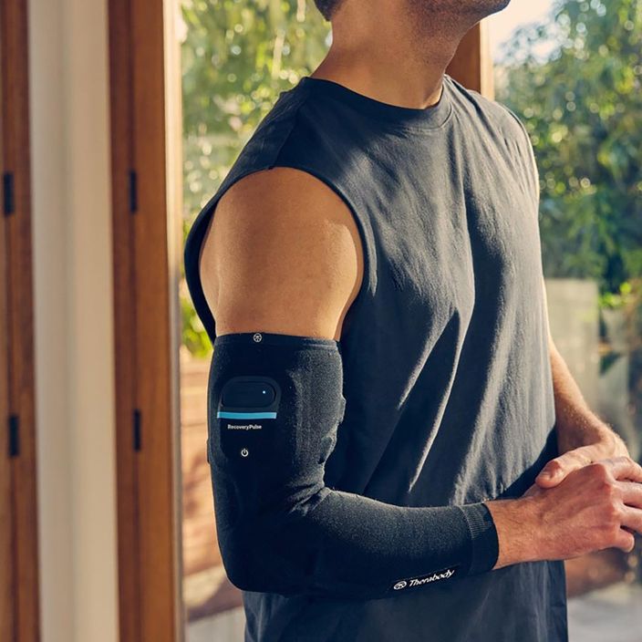 Рукав компресійний Therabody RecoveryPulse Arm black/blue 4