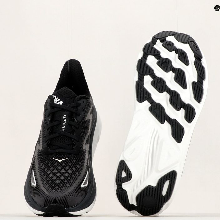 Кросівки для бігу чоловічі HOKA Clifton 9 чорні 1127895-BWHT 12