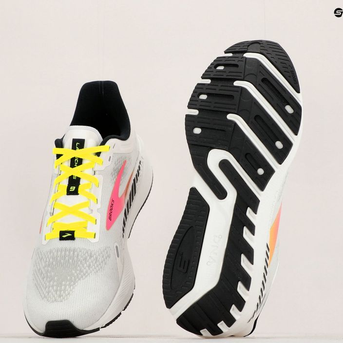 Кросівки для бігу чоловічі Brooks Launch GTS 9 white/pink/nightlife 12