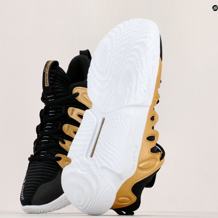 Кросівки для баскетболу жіночі Under Armour W Flow Breakthru 4 black/metallic gold/white 12