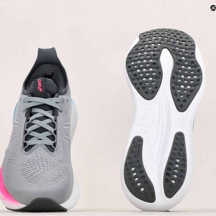 Жіночі бігові кросівки ASICS Gel-Nimbus 25, білий/сірий 17