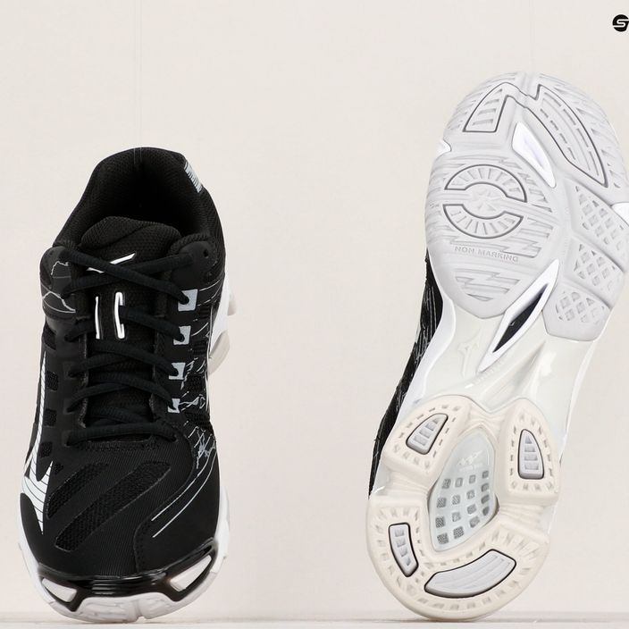 Чоловічі волейбольні кросівки Mizuno Wave Voltage чорні/сріблясті 10