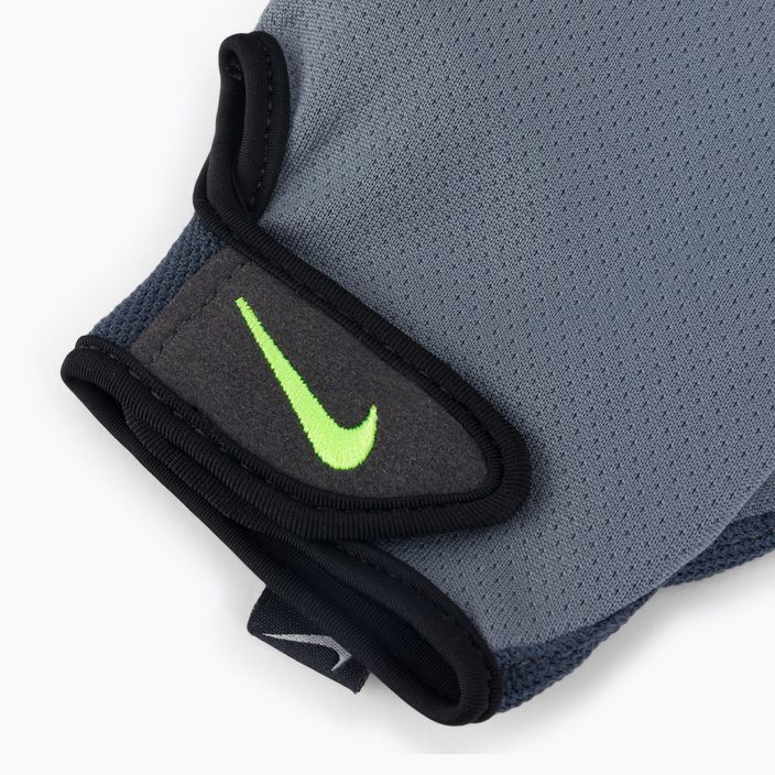 Рукавиці тренувальні чоловічі Nike Essential сірі NLGC5-044 4
