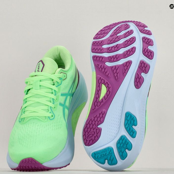 Жіночі бігові кросівки ASICS Gel-Kayano 30 Lite-Show підсвічуються зеленим 9